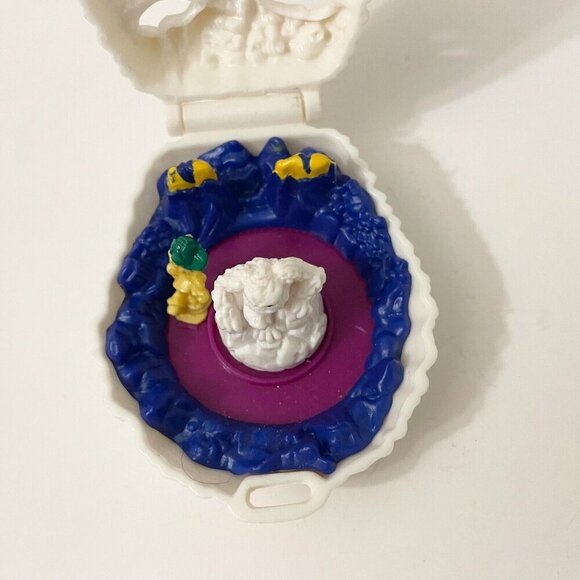 Vintage 1993 Lot of 2 Mighty Max McDonalds Abominable Snowman Yeti Toys - Picture 12 of 16